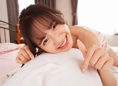 Chị gái hư hỏng giành mất bạn trai của em gái