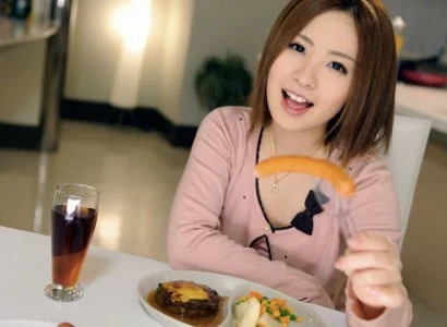 Đức lang quân ăn bữa tối xong rồi phang em